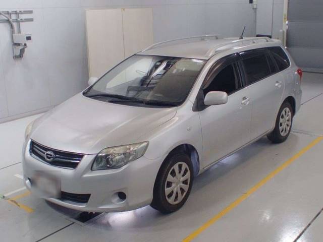 90221 TOYOTA COROLLA FIELDER NZE141G 2011 г. (CAA Chubu)